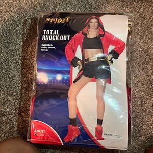 I am selling a boxing Halloween costume!